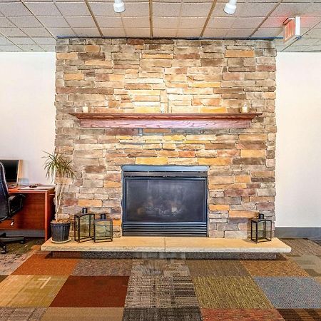 Econo Lodge Fredonia Экстерьер фото