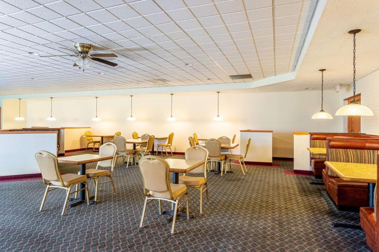 Econo Lodge Fredonia Экстерьер фото