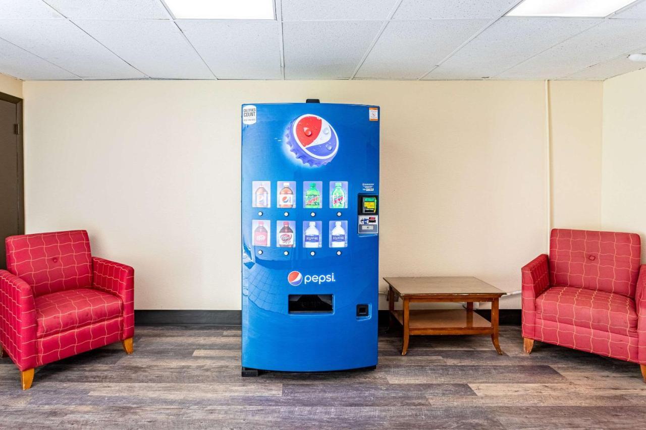 Econo Lodge Fredonia Экстерьер фото