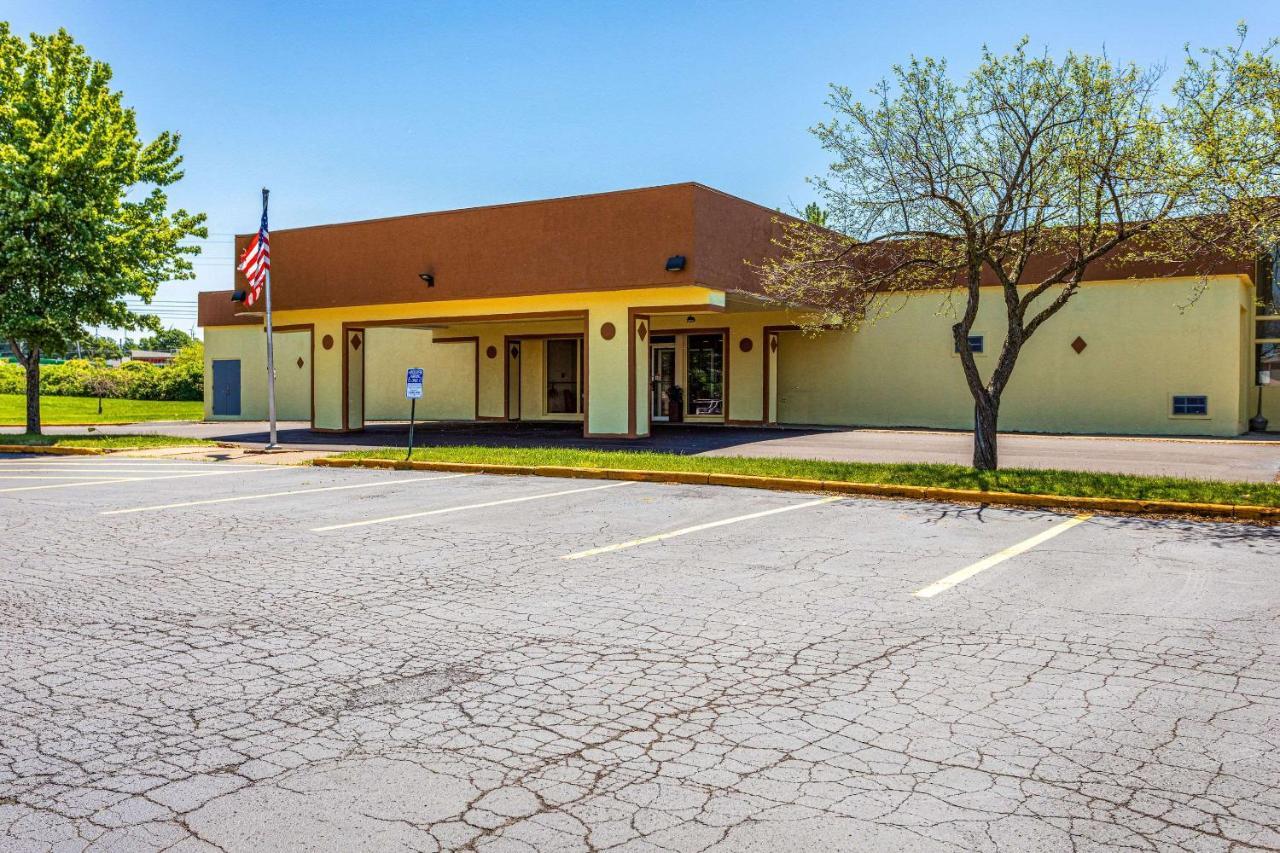 Econo Lodge Fredonia Экстерьер фото