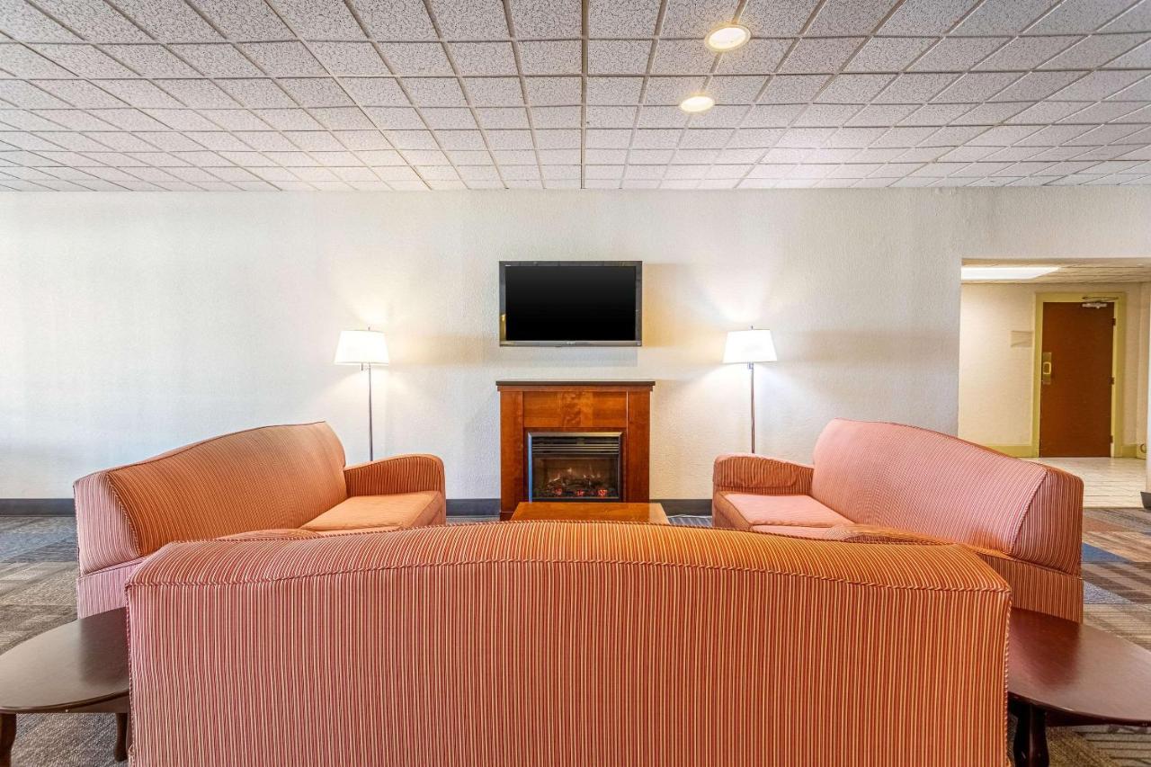 Econo Lodge Fredonia Экстерьер фото