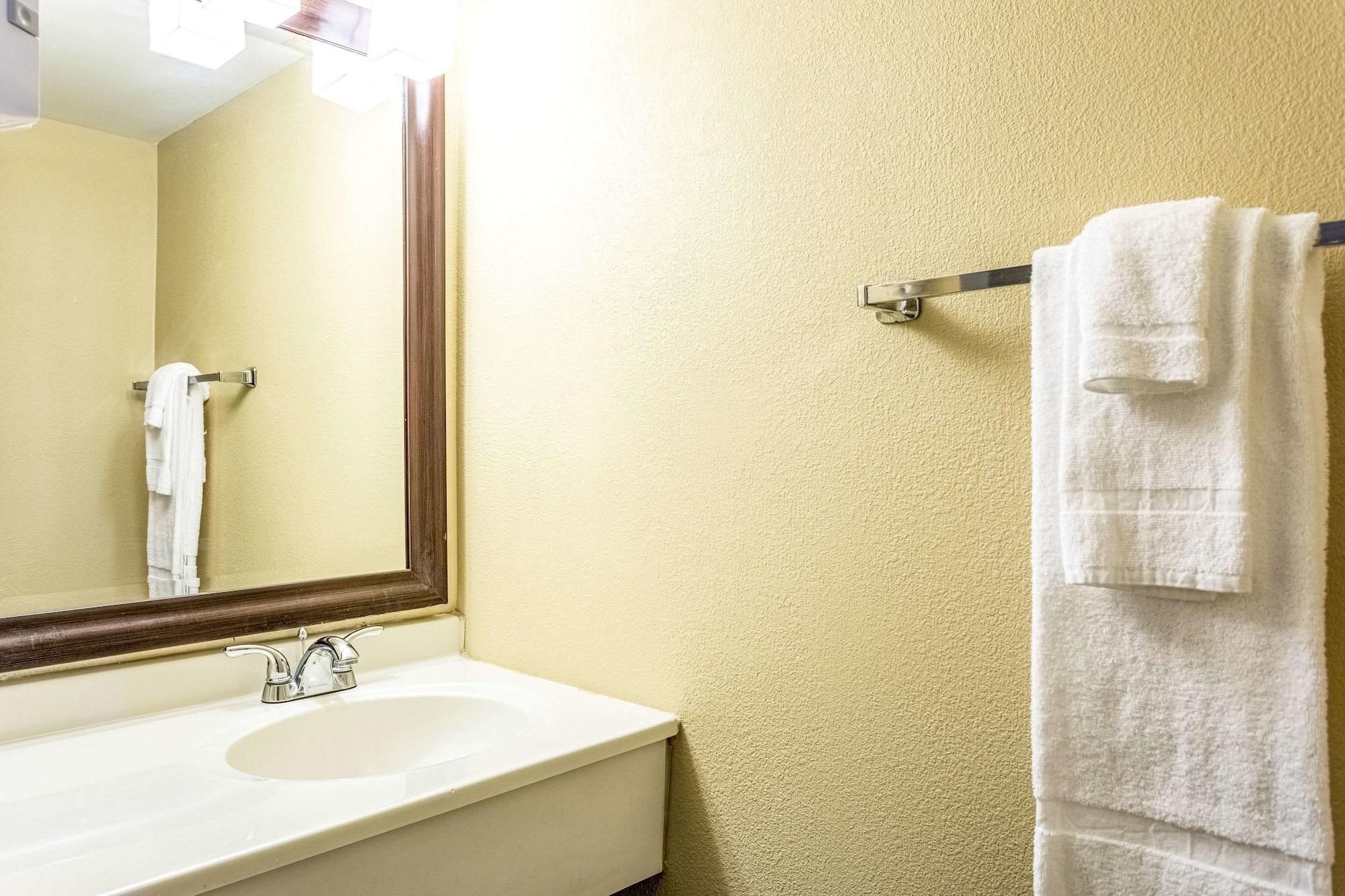 Econo Lodge Fredonia Экстерьер фото