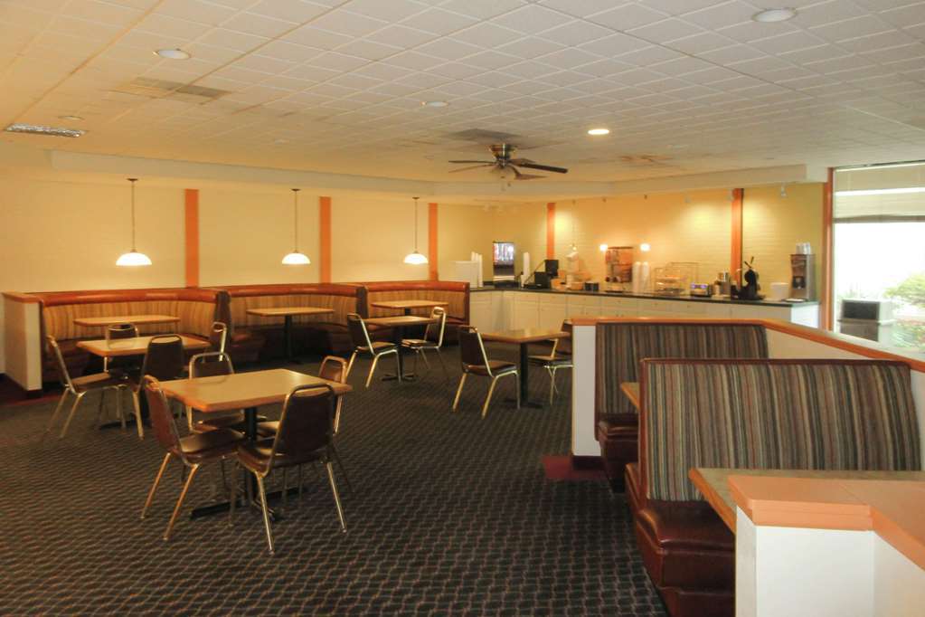 Econo Lodge Fredonia Ресторан фото
